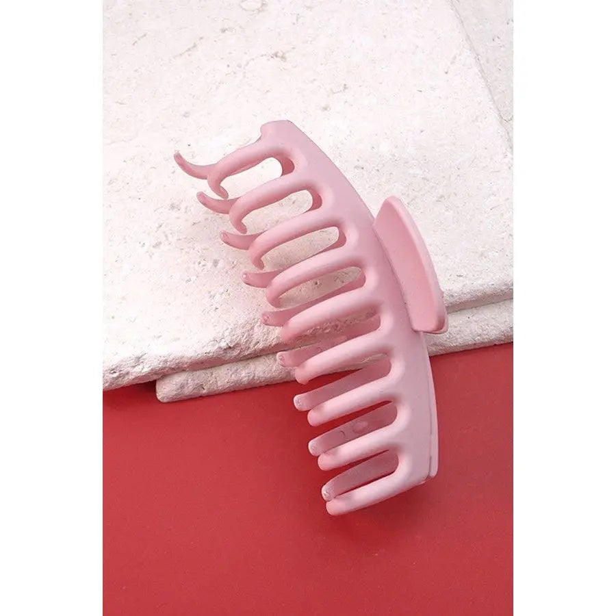 Oversized Matte Claw Clip Wall to wall