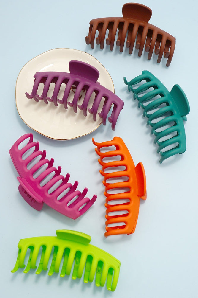 Oversized Hair Claw Clips 12pcs Pack JOSSLYN by wall to wall