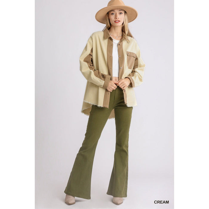 Chaqueta con botones y cuello de pana