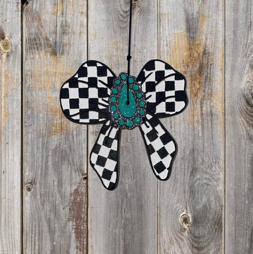 Checkered Bow Freahie Gussied Up