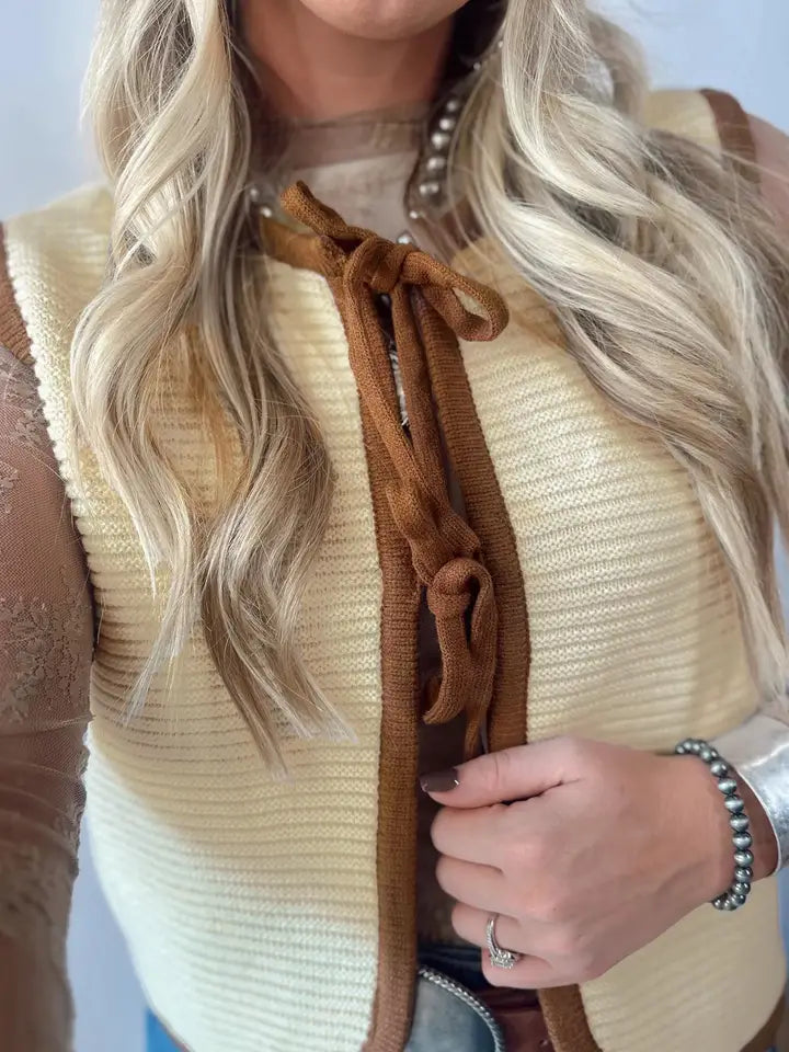 White Horizontal Ribbed Knit Contrast Trim Ties Front Sweater Vest