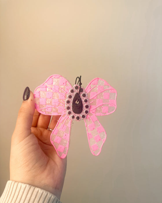 Checkered Bow Freshie