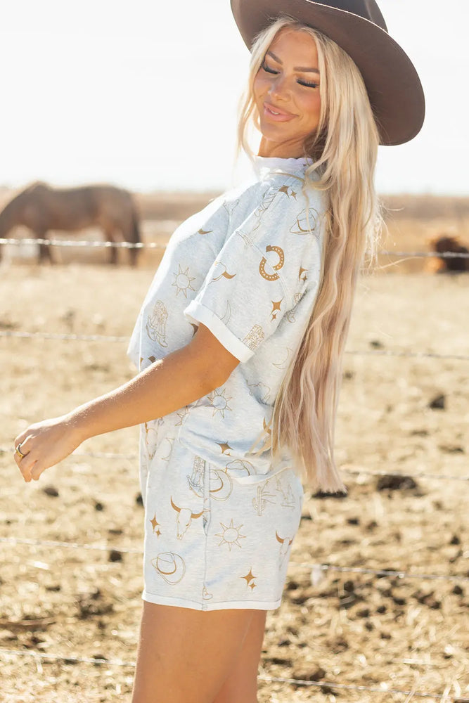 Gray Western Fashion Tee & Elastic Waist Shorts Set Dear lover