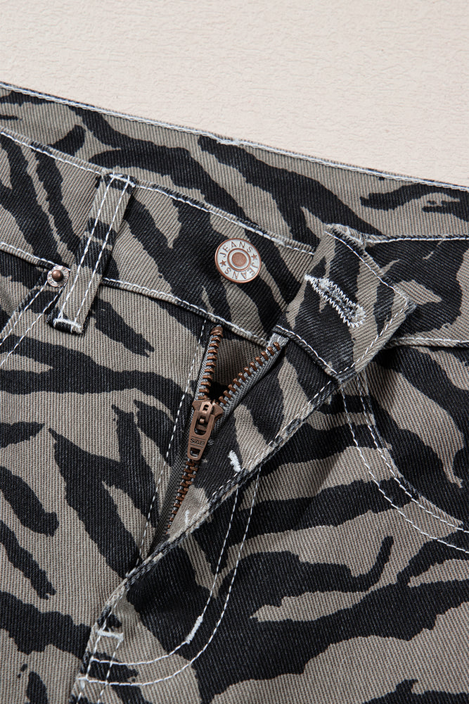 Gray zebra stripe barrel jeans view 18