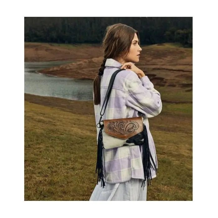 Anam Cara Hand - Tooled Mayra Bag - LECCE