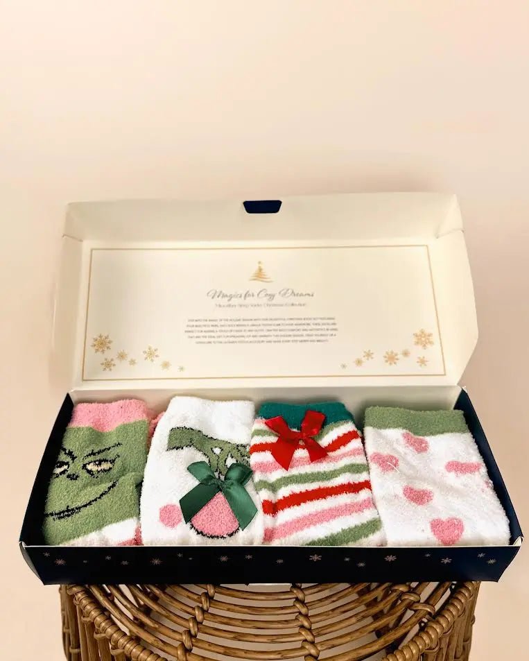 Assorted Fuzzy Christmas Socks - 4 pack - LECCE