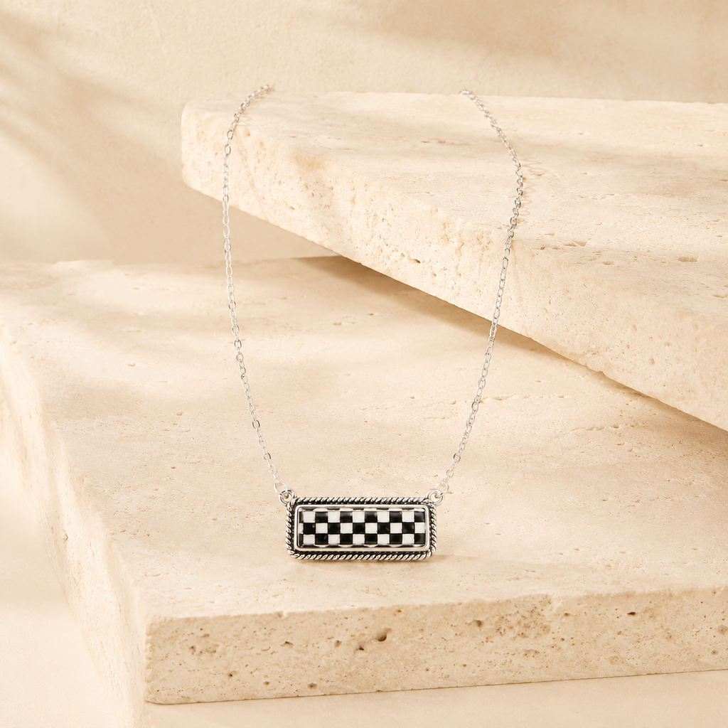 Checker Bar Design Necklace