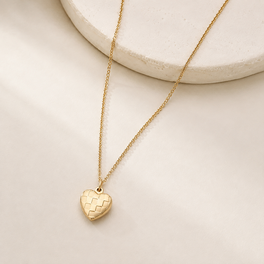 18K Gold Checker Heart Necklace – Tarnish-Free Stainless Steel