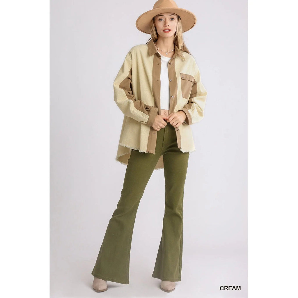 Chaqueta con botones y cuello de pana