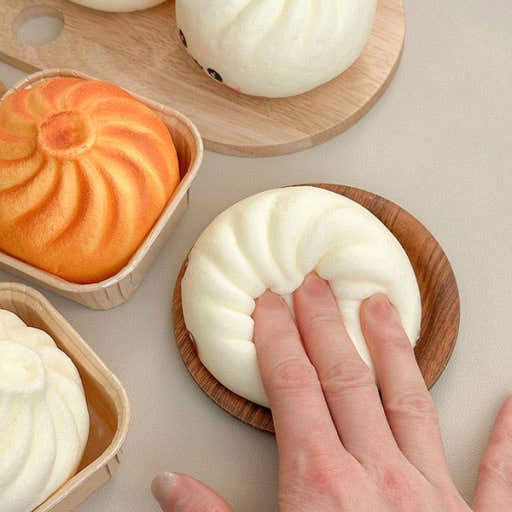 Find the Grilled Dumpling! Figure Random Squishy Fidget K-Wonderland