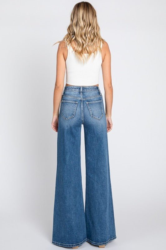 High Rise Wide Flare Jeans - Super Soft Touch - LECCE