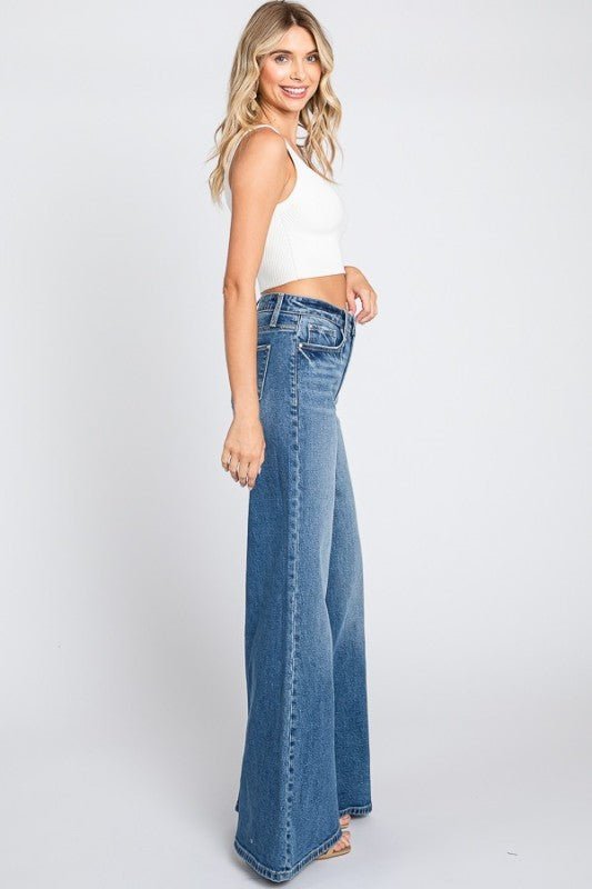 High Rise Wide Flare Jeans - Super Soft Touch - LECCE