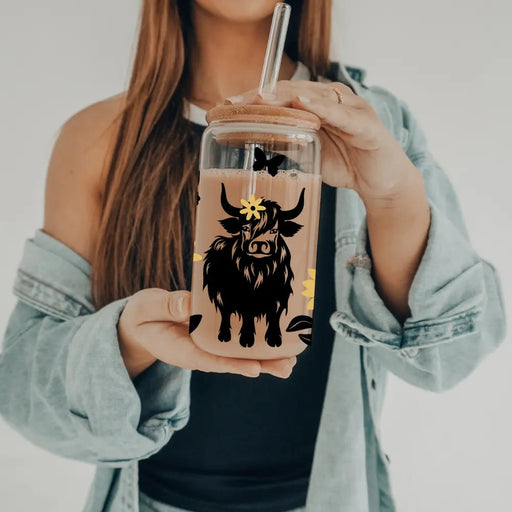 Highland Cow & Sunflowers | 20 oz Glass Tumbler, Lid & Straw - LECCE