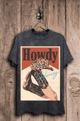 Howdy Honey Graphic Top - LECCE
