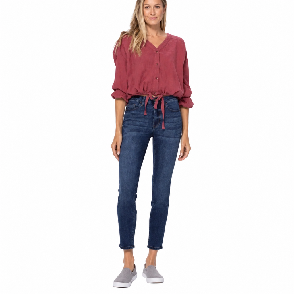 Judy Blue Mid-rise relaxed fit mineral wash