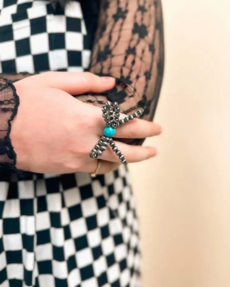 Navajo Pearl Ribbon Stretch Ring