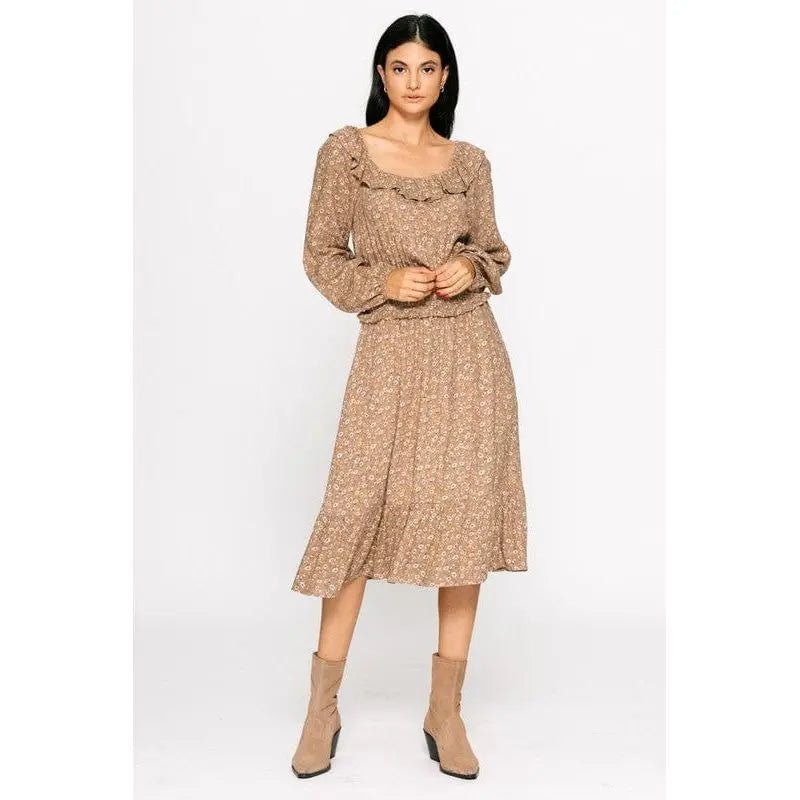 Vestido fruncido con cintura estampada
