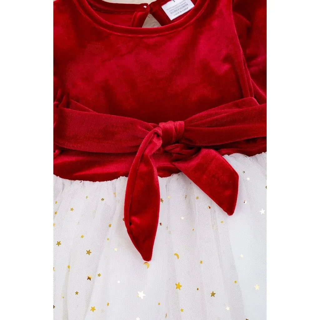 Tela Aterciopelada Roja Con Falda De Tul Blanco