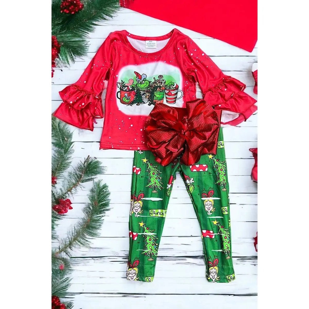 Ruffle Sleeve Top & Green Leggings. - LECCE