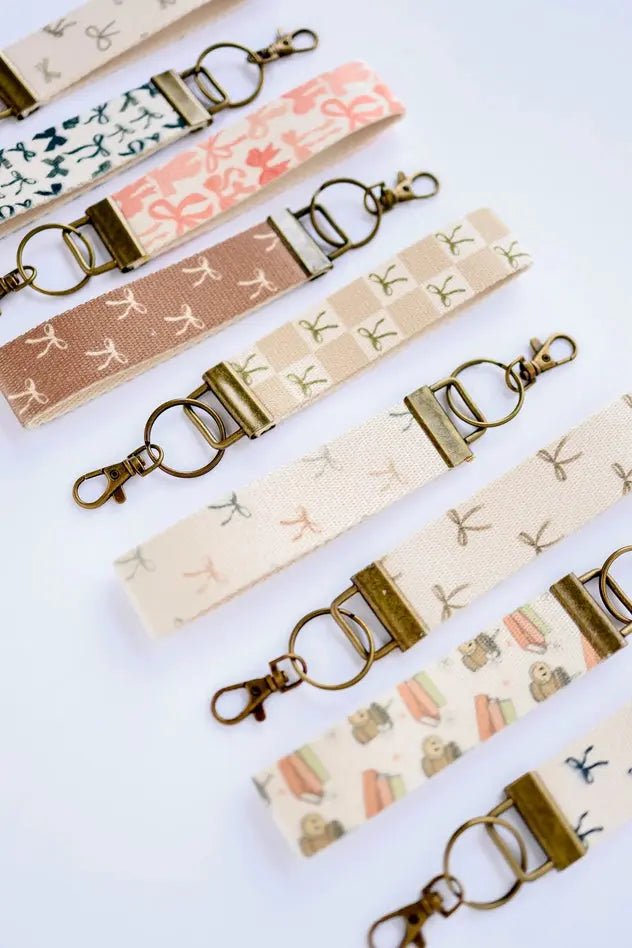 Trendy Design Wristlet Keychain - LECCE