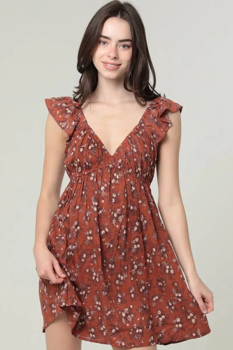 V NECK FLUTTER SLEEVE EMPIRE WAIST DITSY PRINT DR