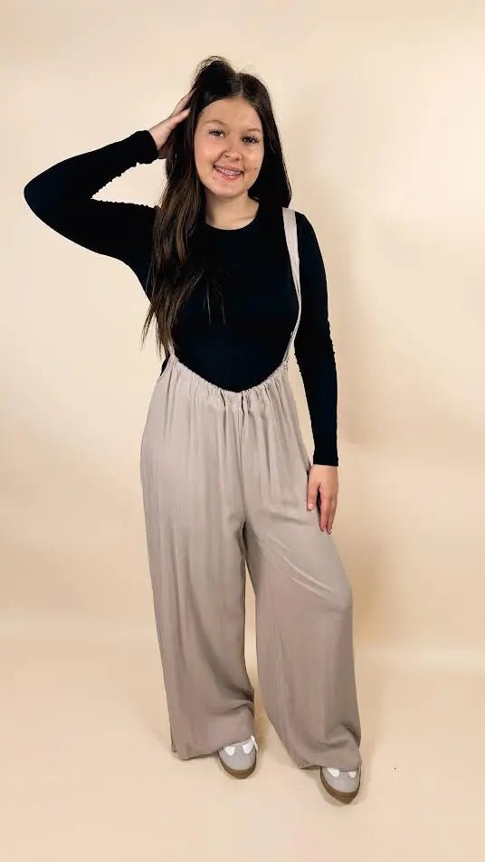 Woven Tie Back Suspender Jumpsuit With Pockets - LECCE