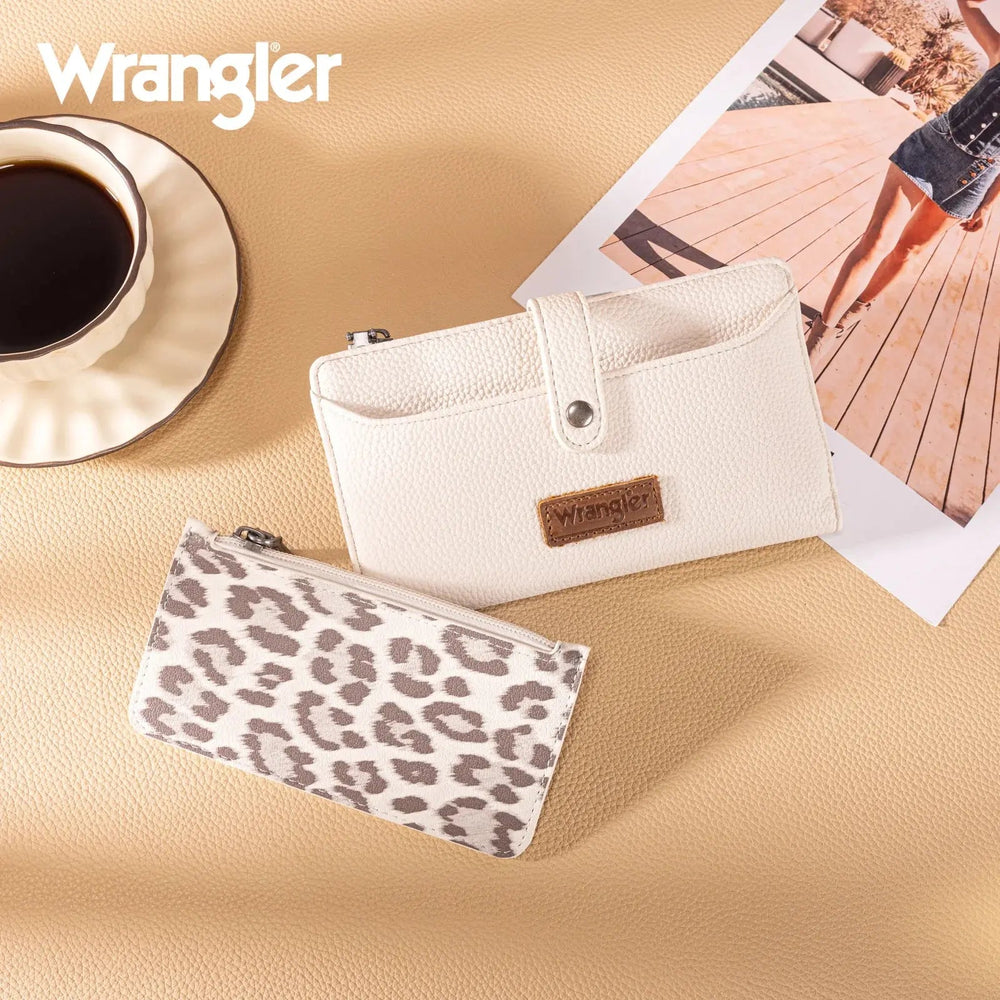 Wrangler Leopard Bi - fold Wallet with Detachable Pouch - LECCE