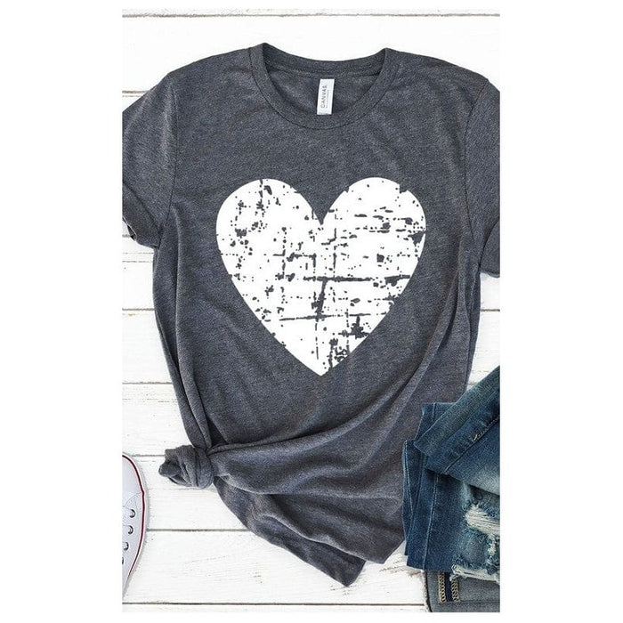 Camiseta con gráfico de corazón desgastado