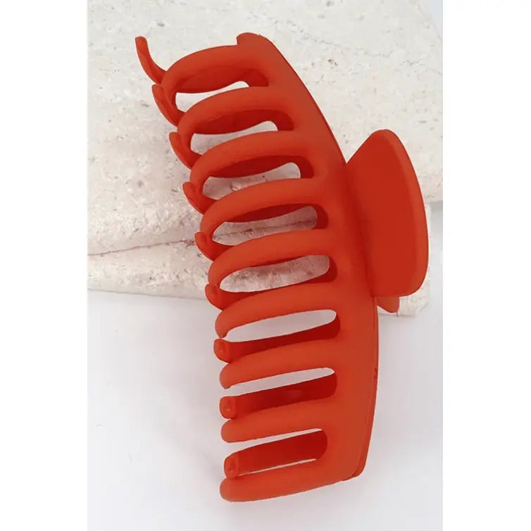 Oversized Matte Claw Clip Wall to wall