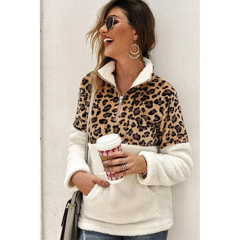 Jersey polar con parche de leopardo y peluche
