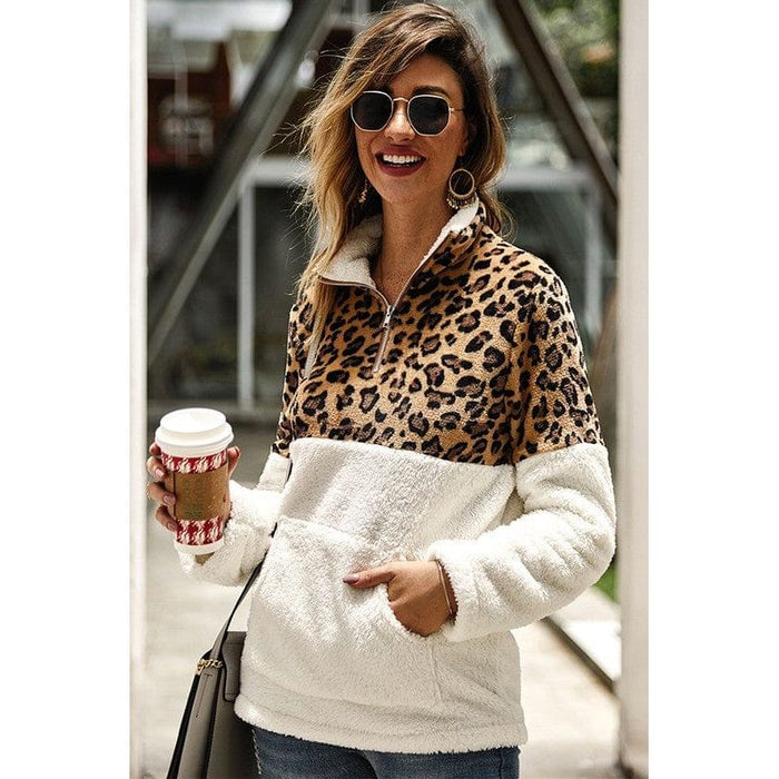 Fleece teddy leopard patched pullover