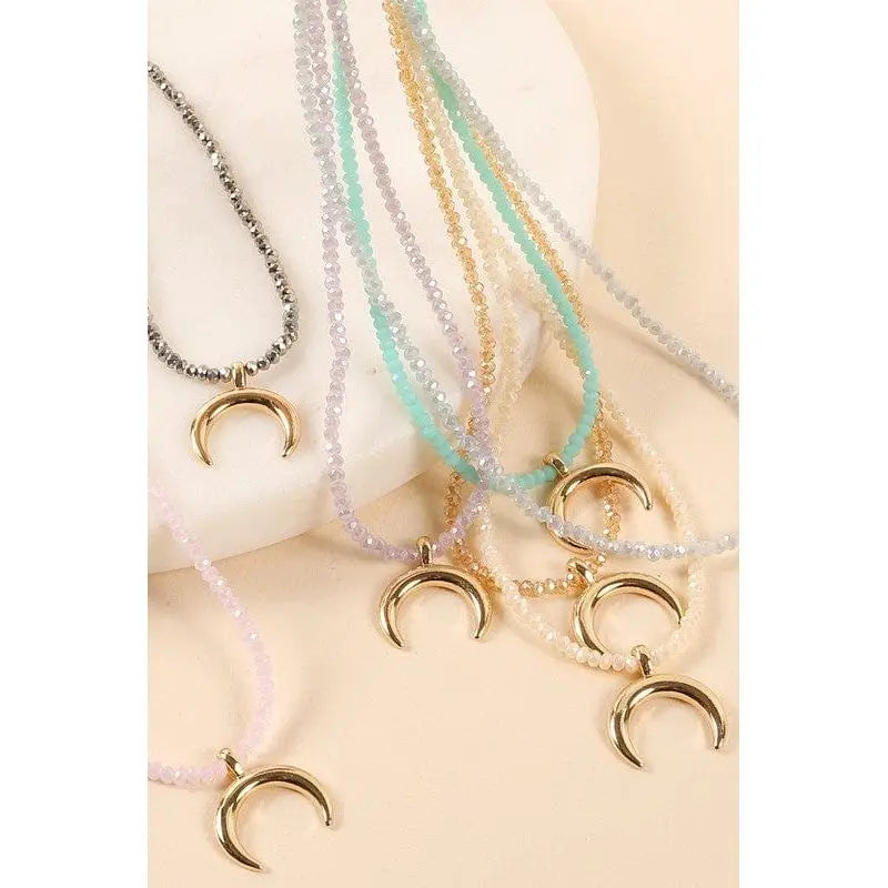 Collar Corto Con Cuentas De Vidrio Charm Media Luna