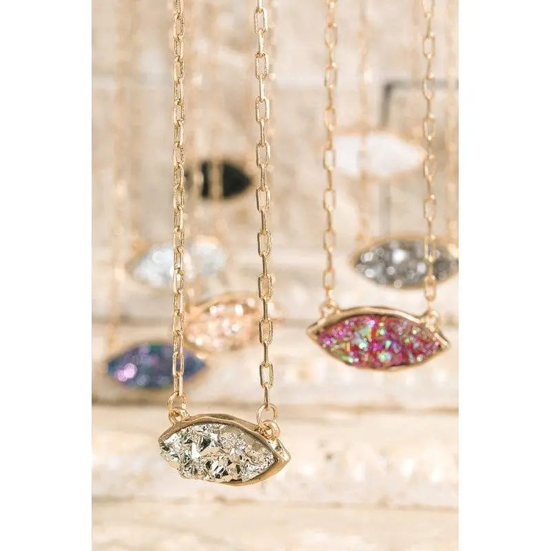 Oval filigree charm short necklace LECCE Boutique