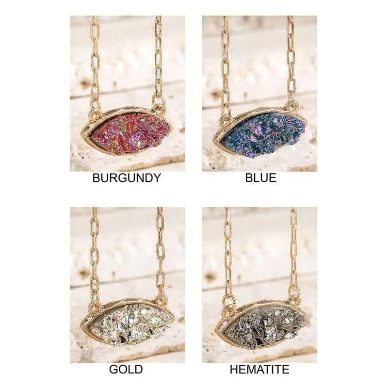 Oval filigree charm short necklace LECCE Boutique
