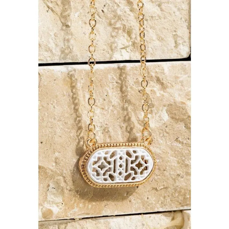 Oval filigree charm short necklace LECCE Boutique