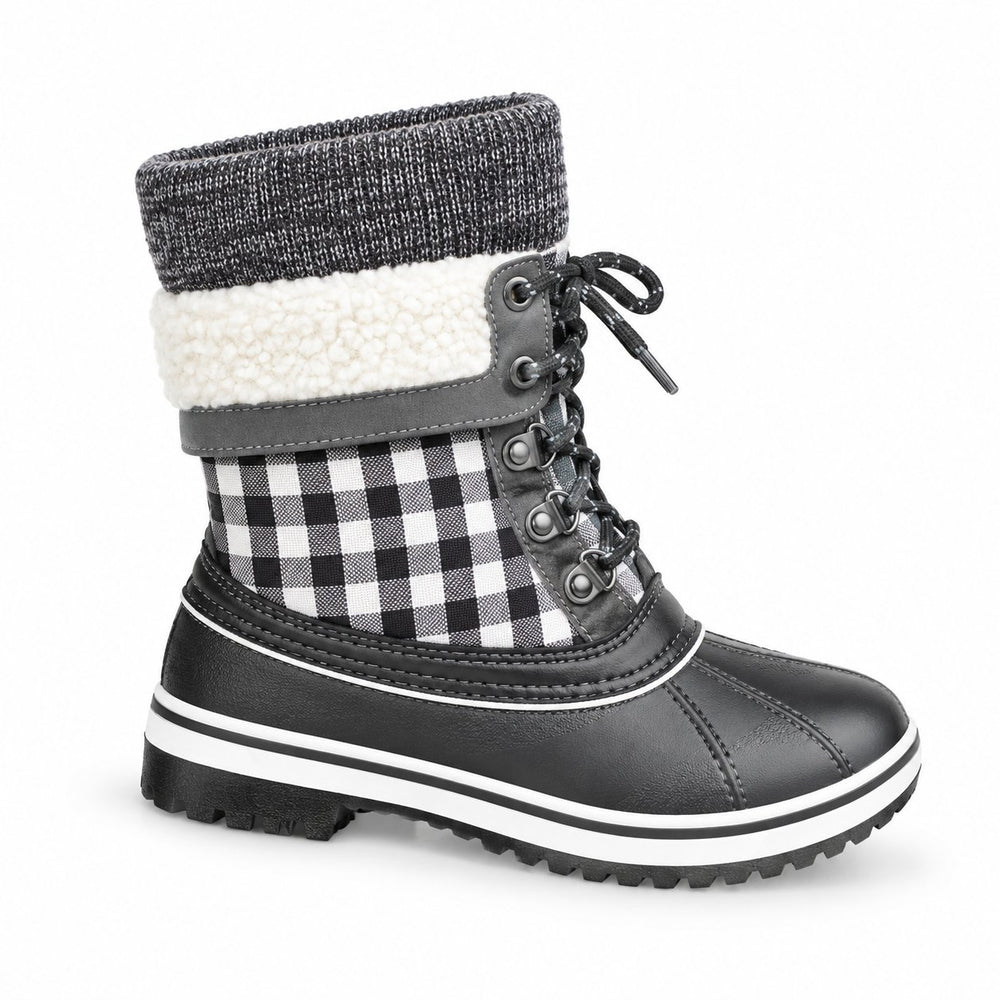 CASUAL ,SNOW BOOTS — single shoe facing right on white background
