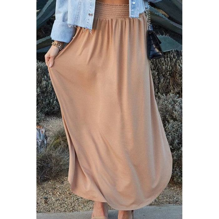 Smocking waist maxi skirt with side pocket