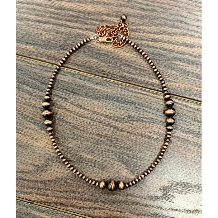 Collar de gargantilla de perlas de cobre navajo diminuto de 15" de largo y 4 mm