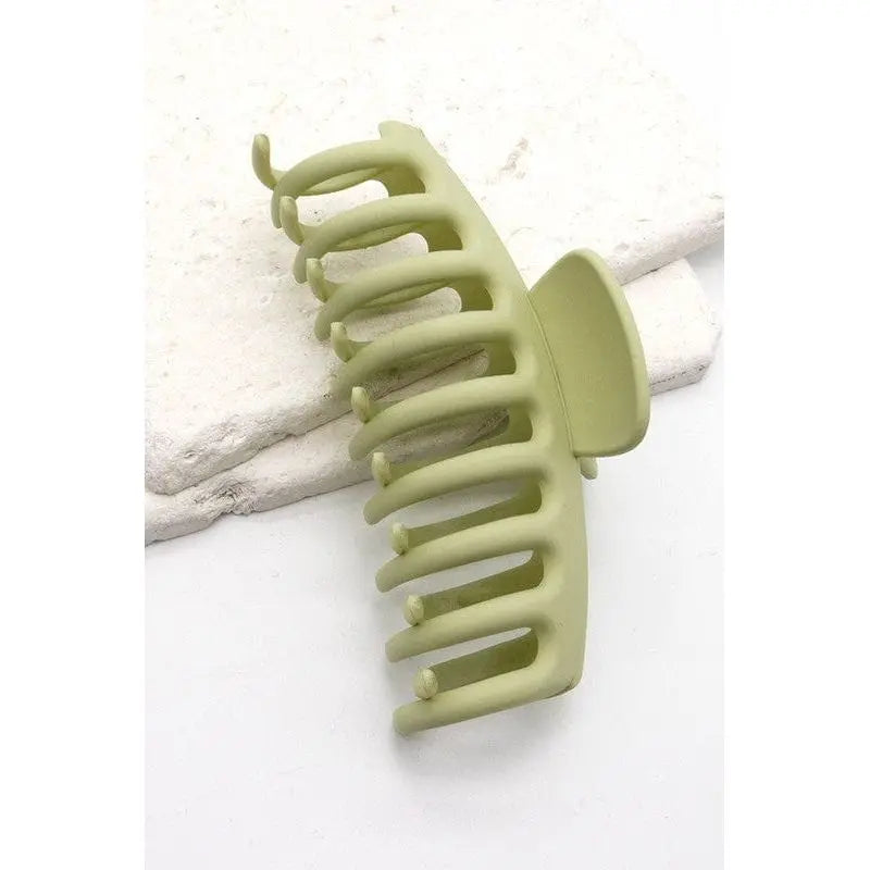 Oversized Matte Claw Clip Wall to wall