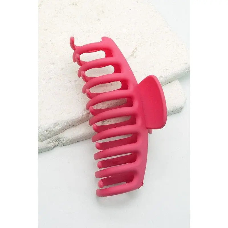 Oversized Matte Claw Clip Wall to wall