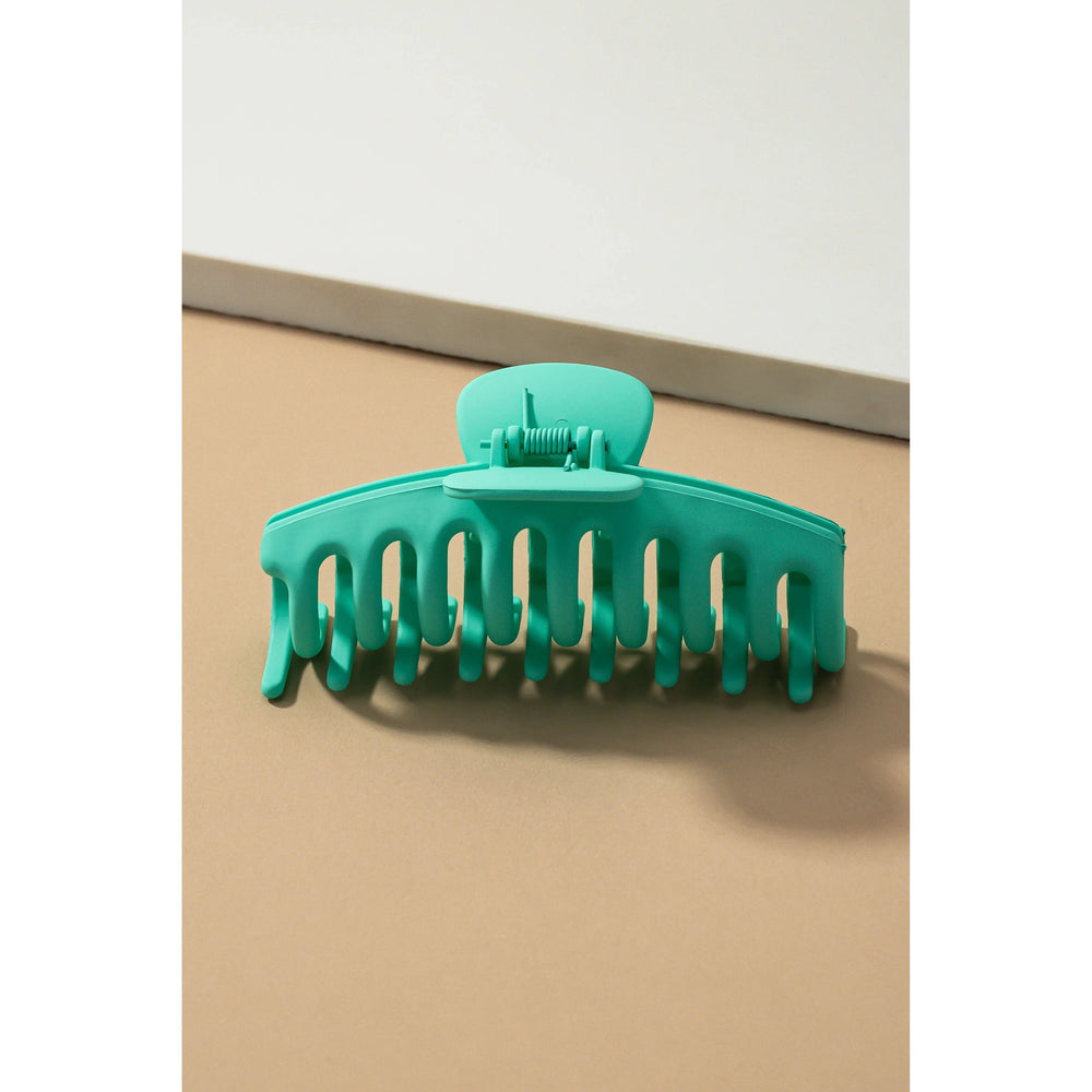 Oversized Matte Claw Clip Wall to wall