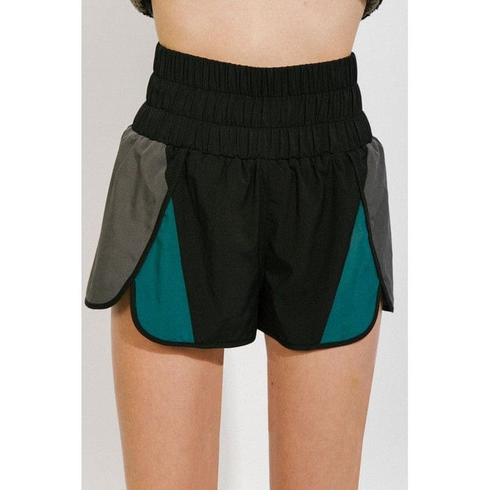 Color-block activewear shorts