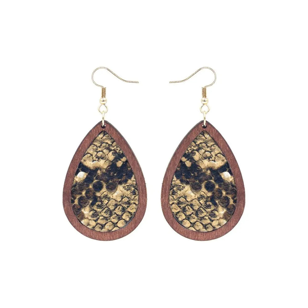 Teardrop earring