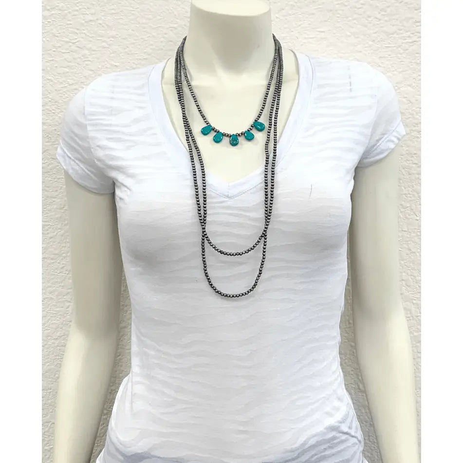 Collar turquesa de perlas navajo diminutas de 30 "de largo y 4 mm
