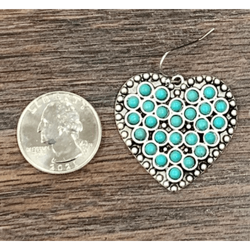 Pendientes de turquesa agrupados en forma de corazón de 1,4" de largo