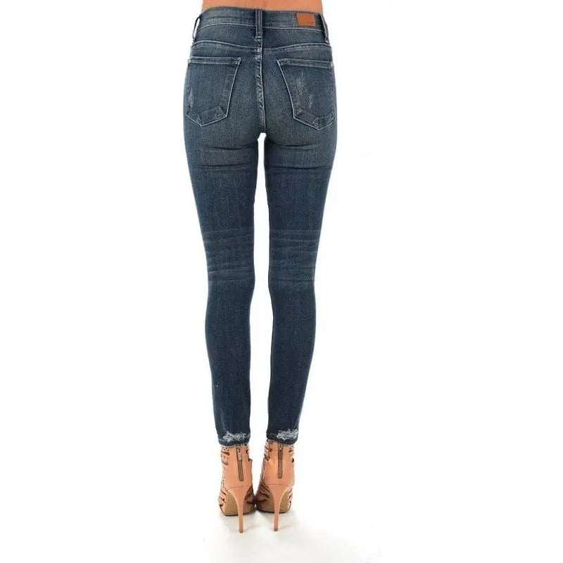 Destroyed Patch Detail Skinny Stretchy as always!