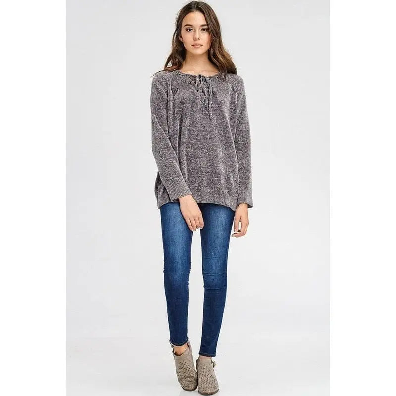 Loose fit, V-neck, long sleeve sweater raglan top