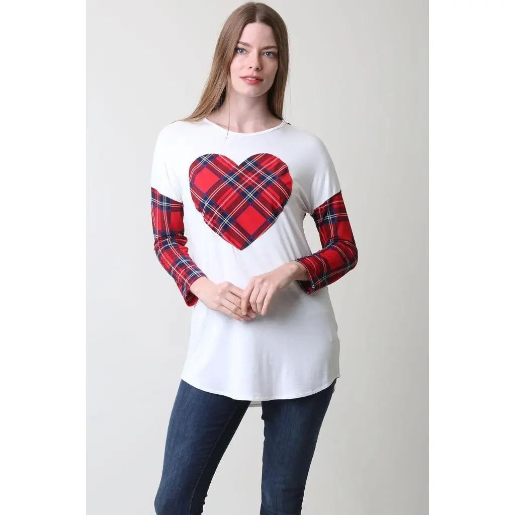 Top de día de San Valentín con estampado de corazones a cuadros