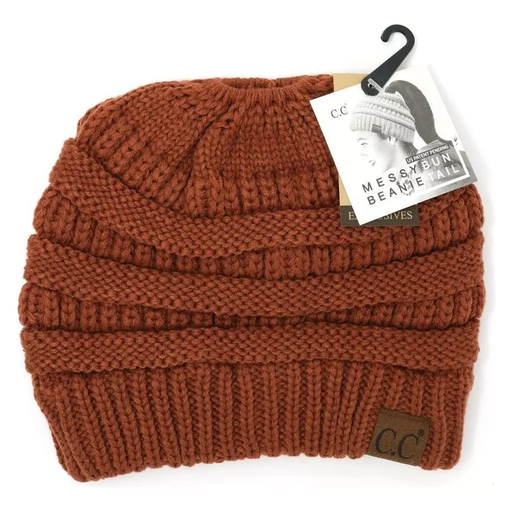 Solid  classic  cc beanie  tail 