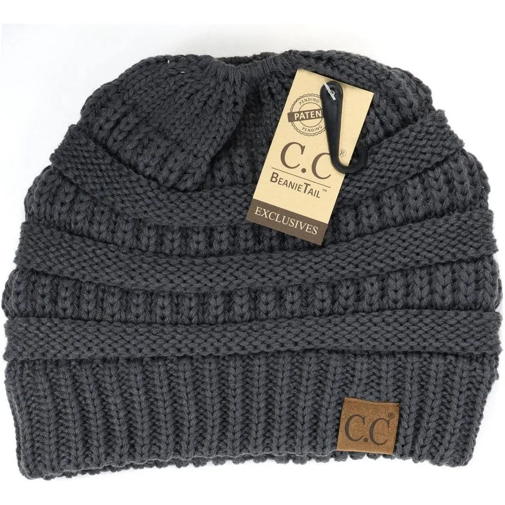 Solid  classic  cc beanie  tail 
